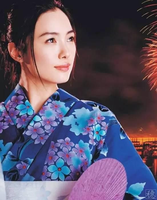 　　　　不管糊口欺你、辱你、骗你，请有本身的对峙。